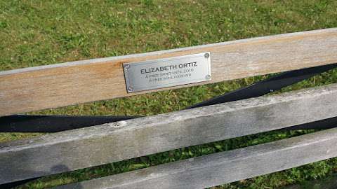 Jobs in Elizabeth Ortiz Memorial Bench - reviews